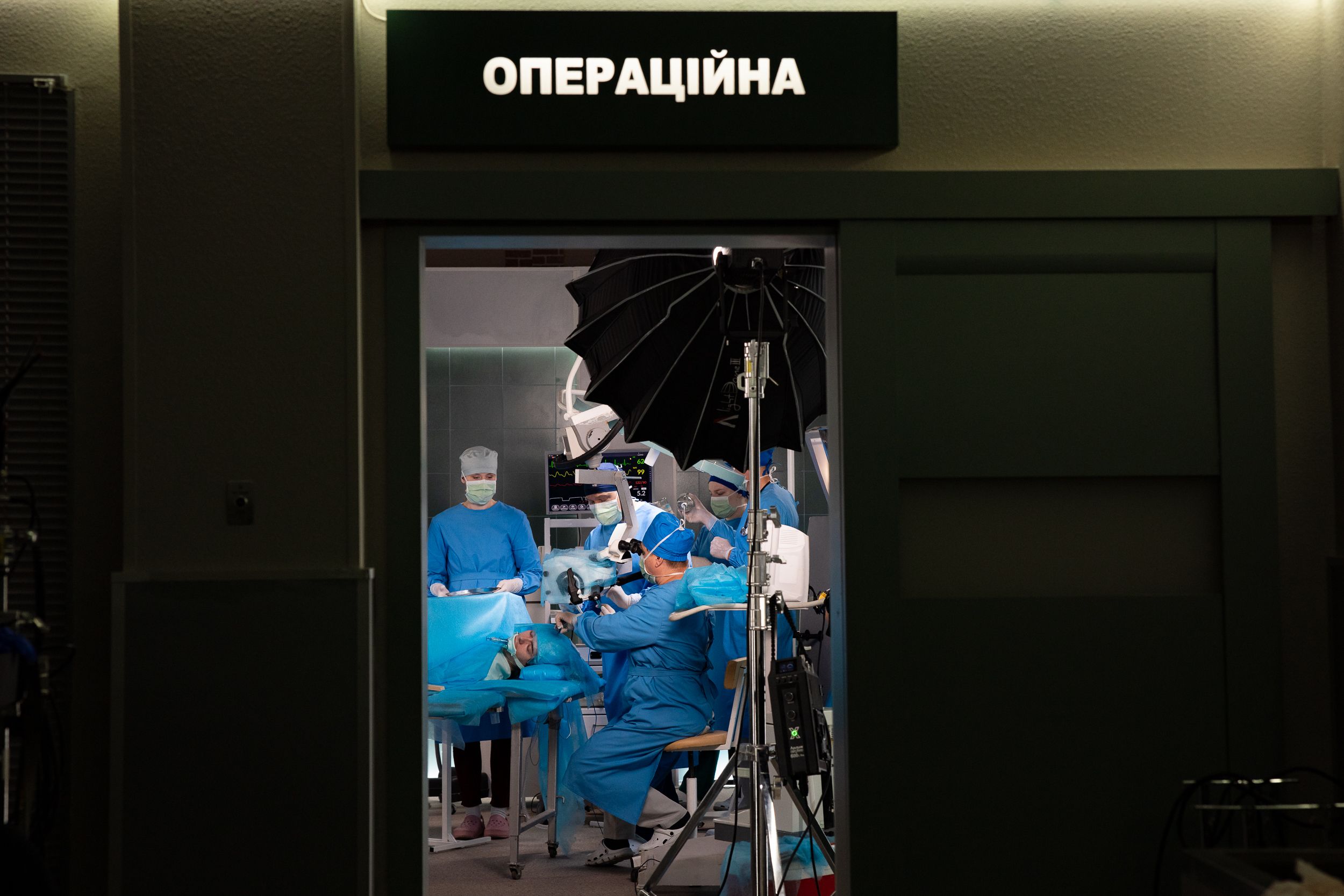 Лікарі 2025: актори серіалу про роботу в операційній
