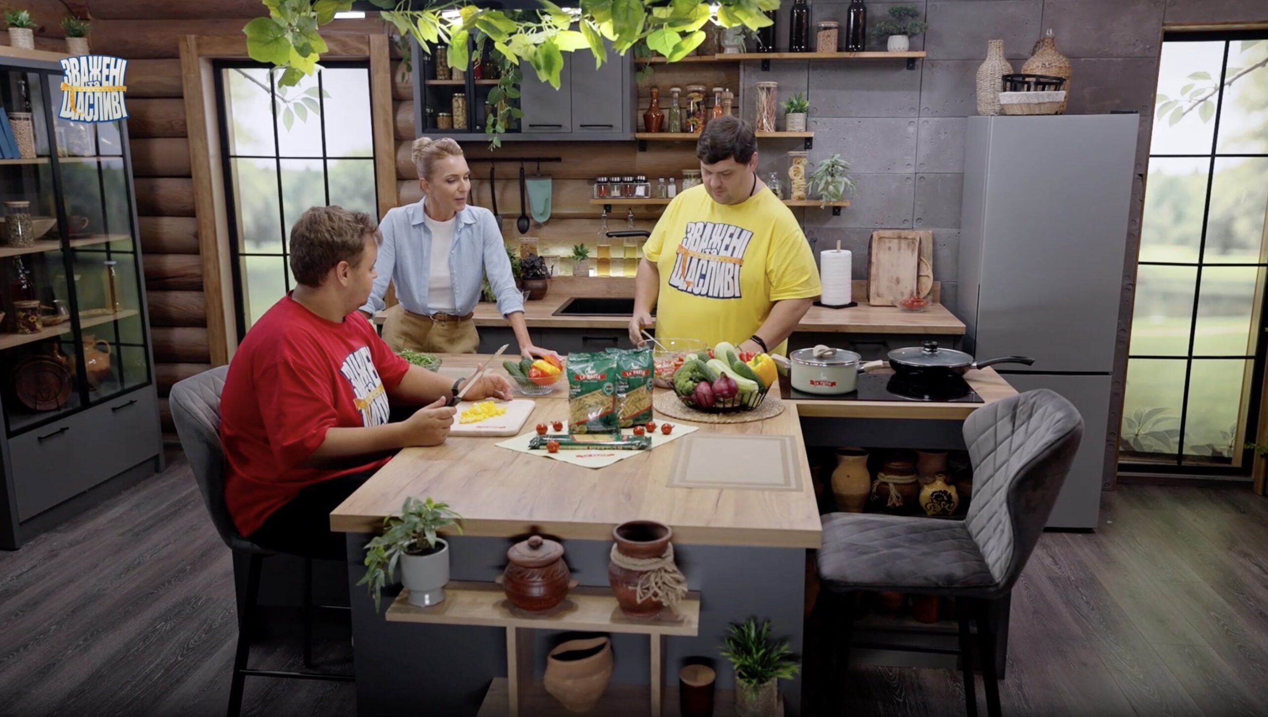 Салат з пастою, тунцем і овочами: легкий та корисний рецепт Рецепт від Зважених та щасливих 2025 10 випуск