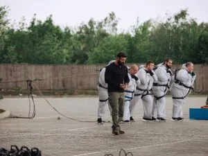 Випробування на баланс, витривалість і силу: хто покинув «Зважені та щасливі» 2026 у 3 випуску від 18.10.2026 Фото 16 до: Зважені та щасливі 2026 3 випуск