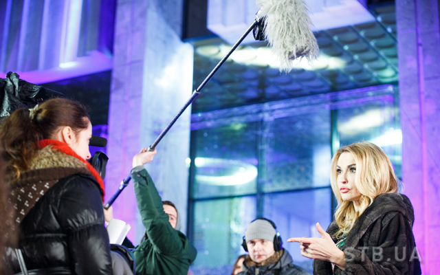 Фото 46 к: Кто пришел поддержать финалистов на церемонию награждения победителя? (ФОТО)