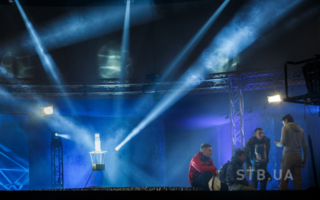 Фото 42 к: Кто пришел поддержать финалистов на церемонию награждения победителя? (ФОТО)