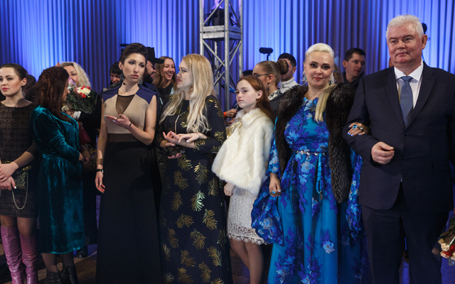 Фото 16 к: Кто пришел поддержать финалистов на церемонию награждения победителя? (ФОТО)