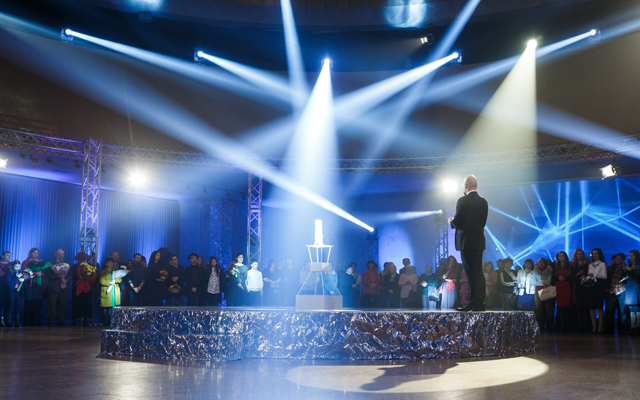 Фото 15 к: Кто пришел поддержать финалистов на церемонию награждения победителя? (ФОТО)