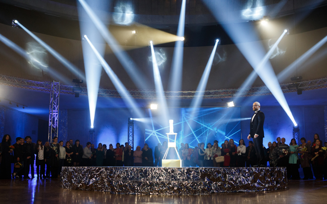 Фото 13 к: Кто пришел поддержать финалистов на церемонию награждения победителя? (ФОТО)