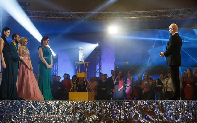 Фото 10 к: Кто пришел поддержать финалистов на церемонию награждения победителя? (ФОТО)