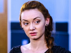 Черговий лікар 4 серия смотреть онлайн от 03.10.2023