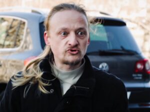 Черговий лікар 22 серия смотреть онлайн от 18.10.2023