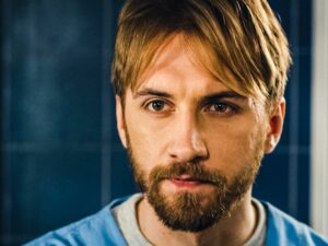 Черговий лікар 38 серія дивитись онлайн від 01.11.2023