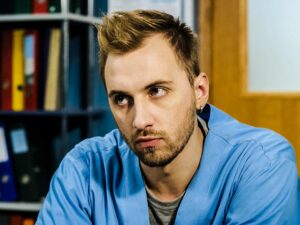 Черговий лікар 5 серия 4 сезон смотреть от 26.12.2023