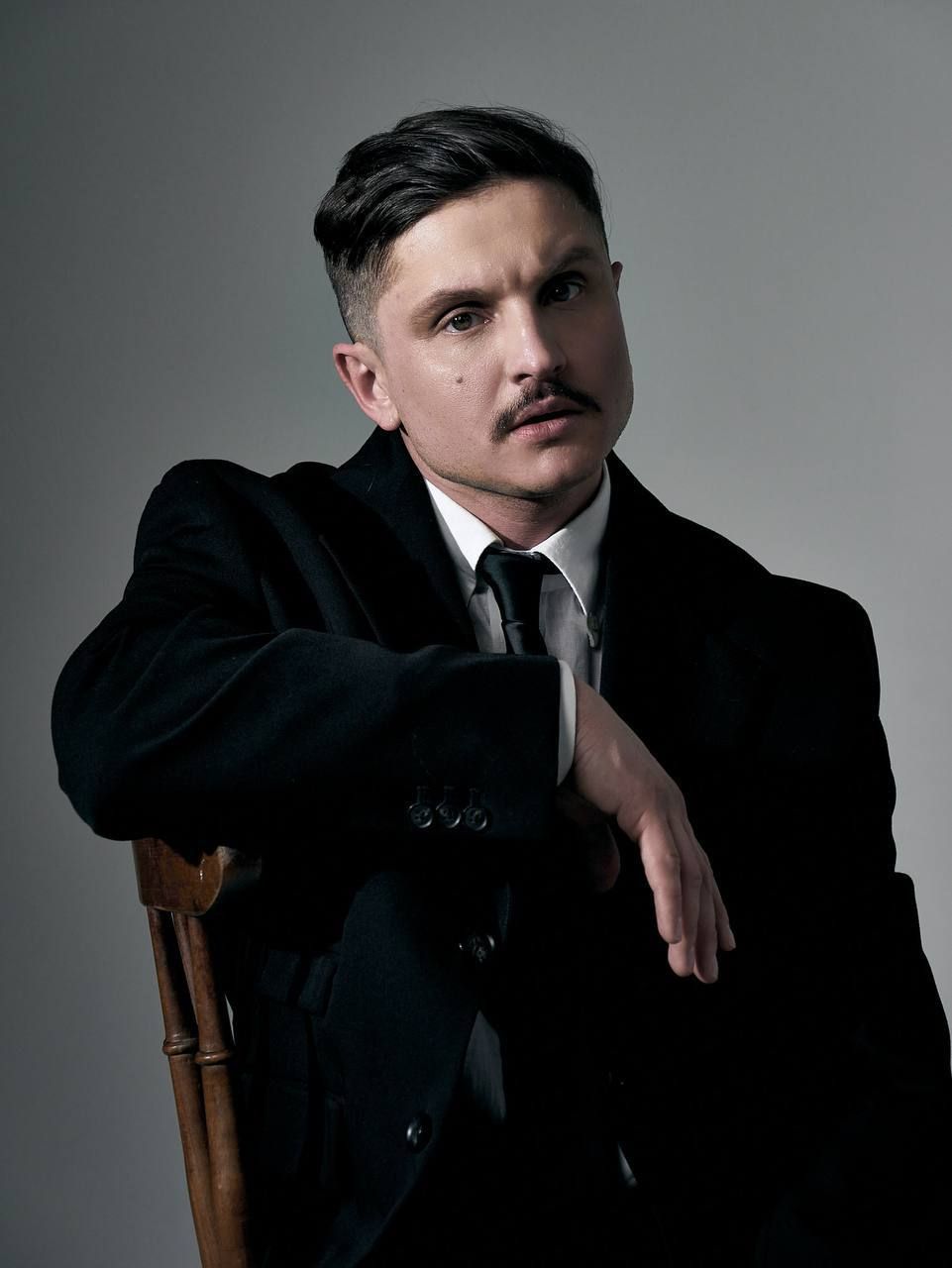 Що почитати: актори серіалу «Лікарі» поділилися своїми книжковими фаворитами Що читають актори серіалу «Лікарі»: добірка улюблених книг від акторів СТБ
