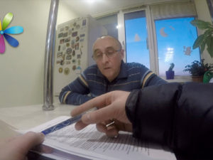 Пенсионные аферы: как защитить родителей
