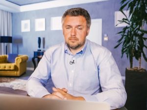 Допомога психолога: смотреть онлайн выпуск от 05.07.2022 с Дмитрием Карпачёвым