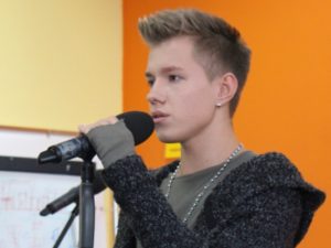 На отборе «Евровидения» Влад Курасов споет песню о разрыве отношений