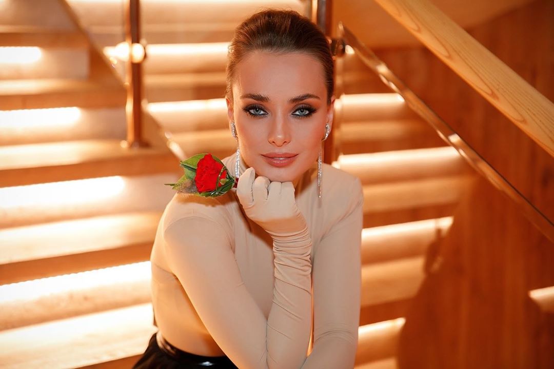 «Холостячка»: Главные героини «The Bachelorette» Америки и Германии 2020 Холостячка: Главные героини Америки и Германии 2020