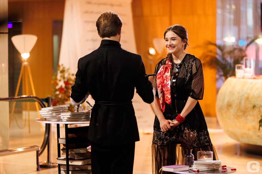 Холостяк 13 випуск 1: хто став учасницями проєкту Холостяк