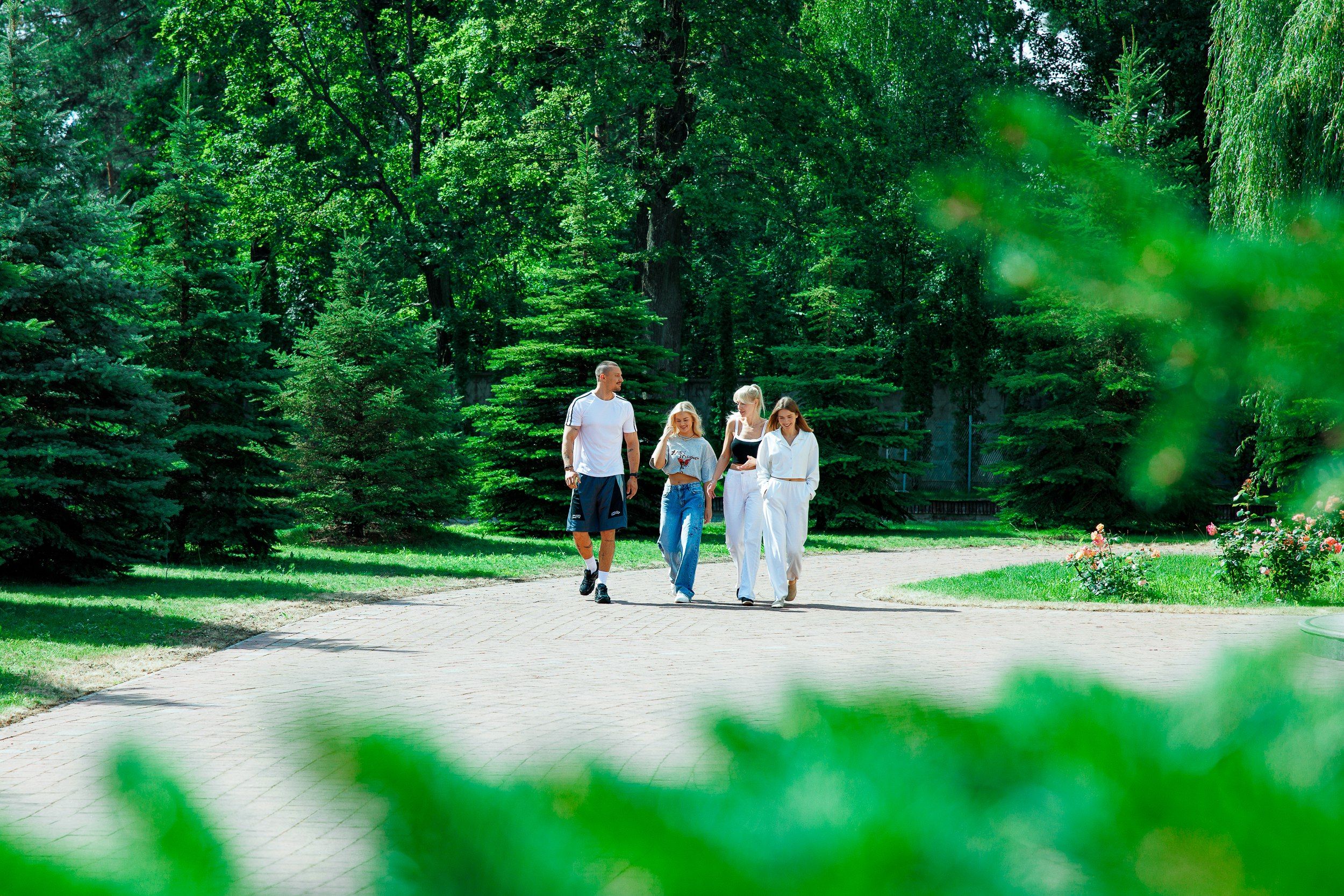 Перші побачення сезону та неочікувані рішення дівчат: як пройшов 3 випуск «Холостяк-14» Холостяк 14 сезон 3 випуск