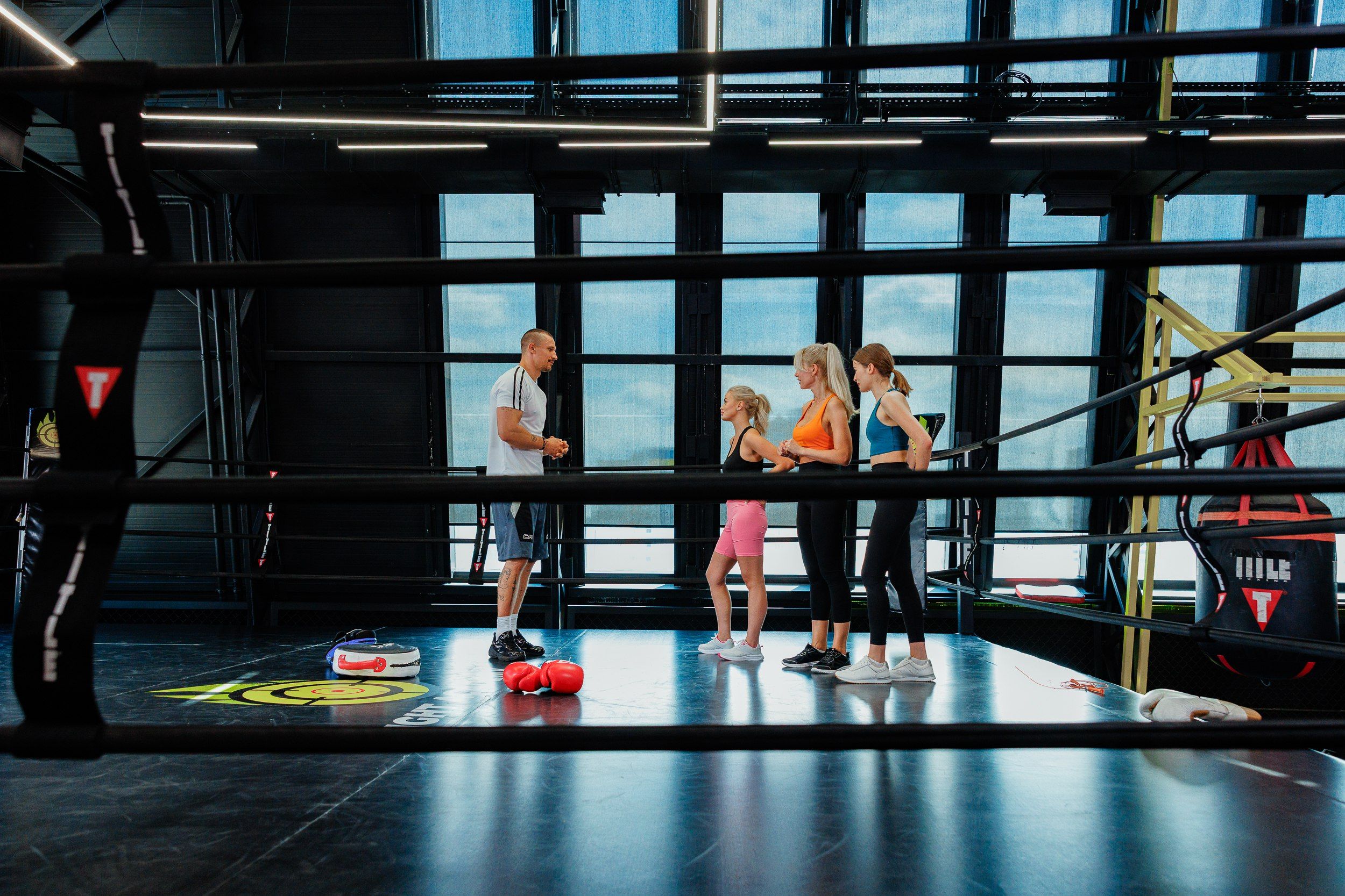 Перші побачення сезону та неочікувані рішення дівчат: як пройшов 3 випуск «Холостяк-14» Холостяк 14 сезон 3 випуск