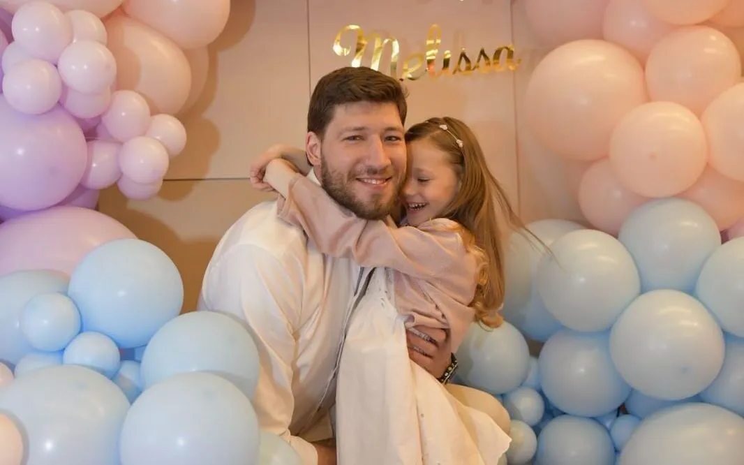 «Якщо є кохання – немає жодних перешкод»: чи готовий Холостяк до стосунків із жінкою з дітьми Холостяк В'ячеслав Кравцов відповів, чи готовий до стосунків із жінкою з дітьми