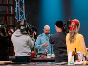Хто покинув «МастерШеф»-17 у 22 випуску від 17.05.2026: самооцінка, кулінарні міні-тести та напружена битва чорних Фото 11 до: 22 випуск «МастерШеф»-17 від 17.05.2026