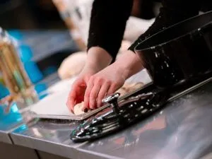 Хто покинув «МастерШеф»-17 у 24 випуску від 24.05.2026: несподіване рішення суддів і напружена битва чорних Фото 20 до: 24 випуск «МастерШеф»-17 від 24.05.2026