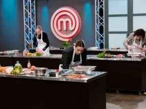 Останні випробування перед кітелями: як пройшов 29 випуск «МастерШеф»-17 від 13.06.2026 та хто одягнув чорні фартухи Фото 6 до: 29 випуск «МастерШеф»-17 від 13.06.2026