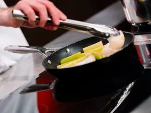 Боротьба за омріяні білі кітелі: хто покинув «МастерШеф»-17 у 30 випуску від 14.06.2026 Фото 19 до: «МастерШеф»-17 30 випуск від 14.06.2026