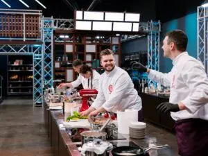 Корейське барбекю та кулінарні дуелі: хто покинув «МастерШеф. Професіонали»-5 у 7 випуску від 03.10.2026 Фото 11 до: «МастерШеф. Професіонали»-5 7 випуск від 03.10.2026