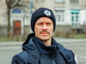 ПОЛІЦЕЙСЬКИЙ ПЕТЯ - МАКСИМ БУРЛАКА Обмежено придатні