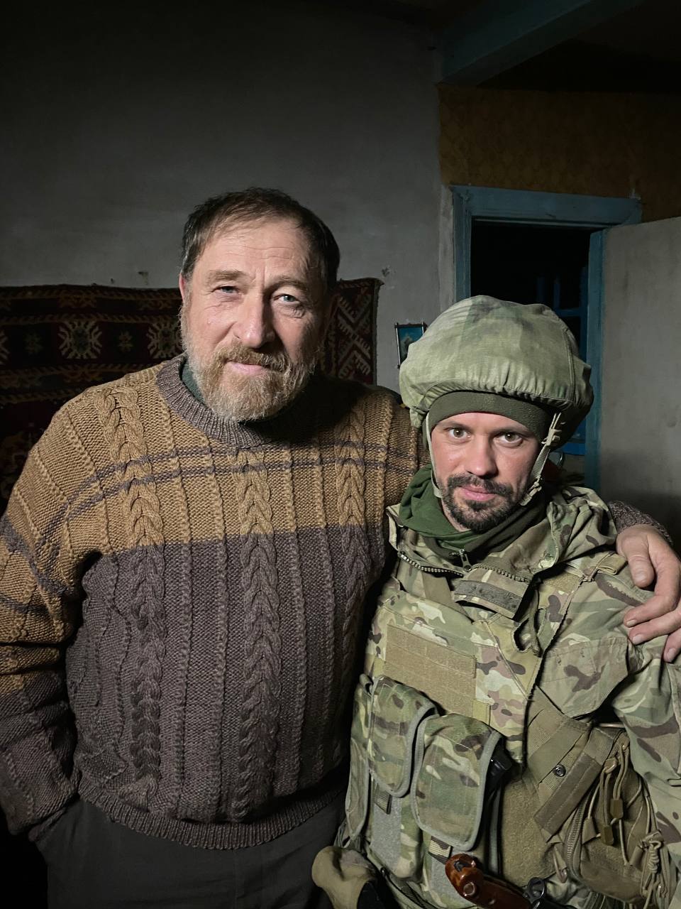 Інтервʼю з Максимом Бурлакою: що розповів актор серіалу Обмежно придатні