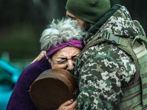 Відео Перевізниця 2024: дивитись всі серії онлайн