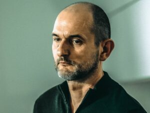 Відео Перевізниця 2024: дивитись всі серії онлайн