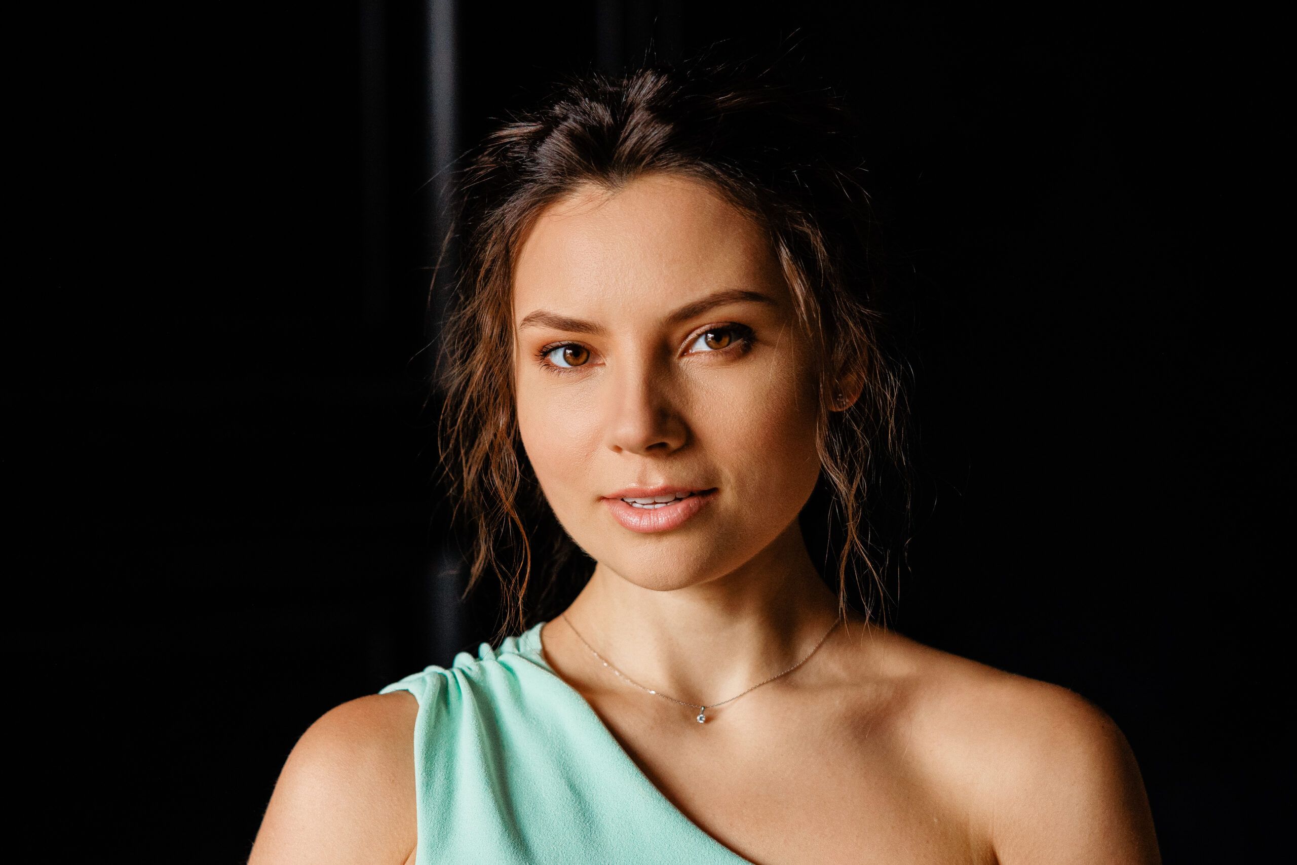 Серіал «Підміна»: актори та персонажі Герої серіалу Підміна: характеристика всіх персонажів