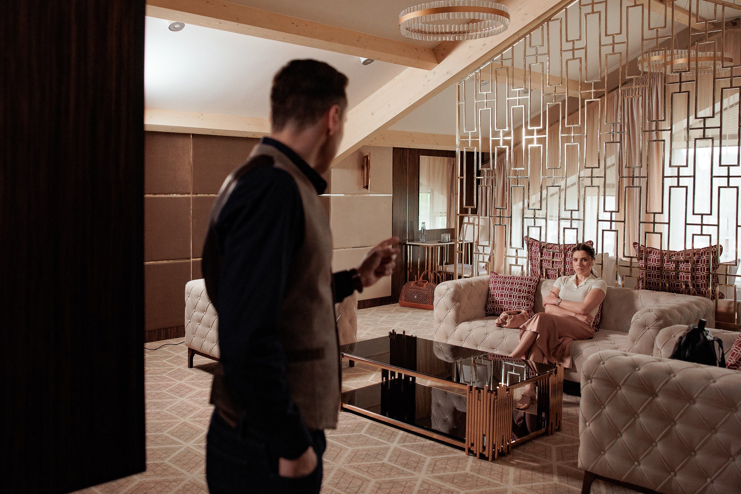 «Саме та»: спільна робота ENEY, THESOMEONE та Андрія Подкалюка для серіалу «Підміна» Фото 2 до: «Саме та»: спільна робота ENEY, THESOMEONE та Андрія Подкалюка для серіалу «Підміна»