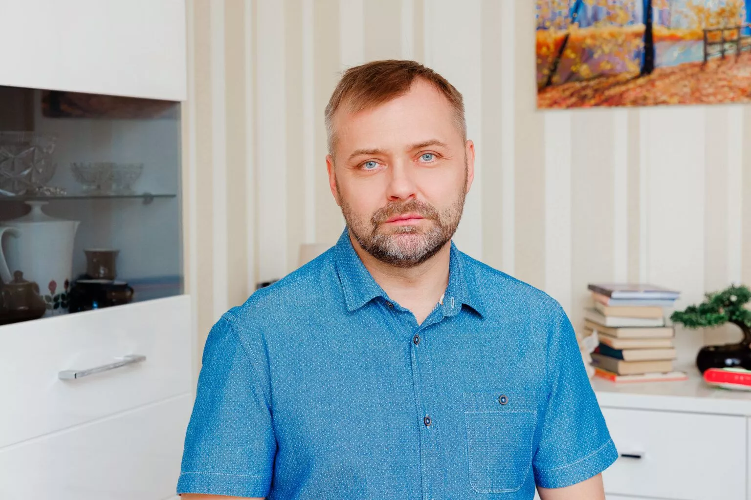 Від «Марії Стюарт» до «Поганих доріг»: актори СТБ порадили вистави, які варто побачити кожному Актори СТБ порадили вистави, які варто подивитися: добірка театральних рекомендацій