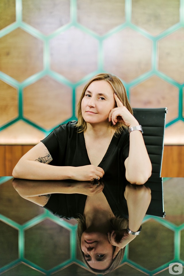 Из необычного реквизита — труп: шеф-редактор сериала «Слід» Нина Пономарева о съемочном процессе Нина Пономарева рассказала о съемочном процессе