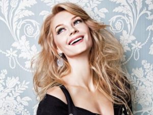 Светлана Ходченкова рассталась с женихом перед свадьбой