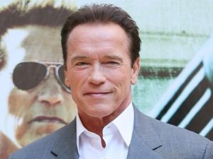Внебрачный сын Шварценеггера стал его точной копией