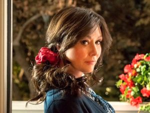 У звезды сериала «Беверли-Хиллз» обнаружен рак груди