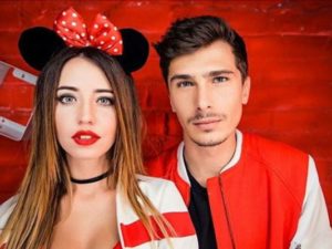 «Время и Стекло» выпустили новый летний хит «Навернопотомучто»