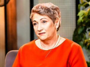 Супербабуся 2 сезон 18 випуск – дивитись онлайн ефір від 14.01.2024
