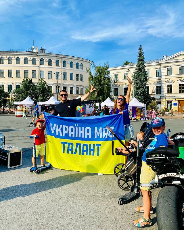 Григорій Решетник на зйомках проморолика Україна має талант