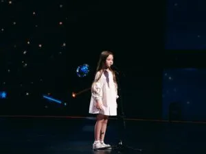 Злата Птиця – декламування віршів на «Україна має талант» 2026 Фото 3 до: Злата Птиця на Україна має талант 2026