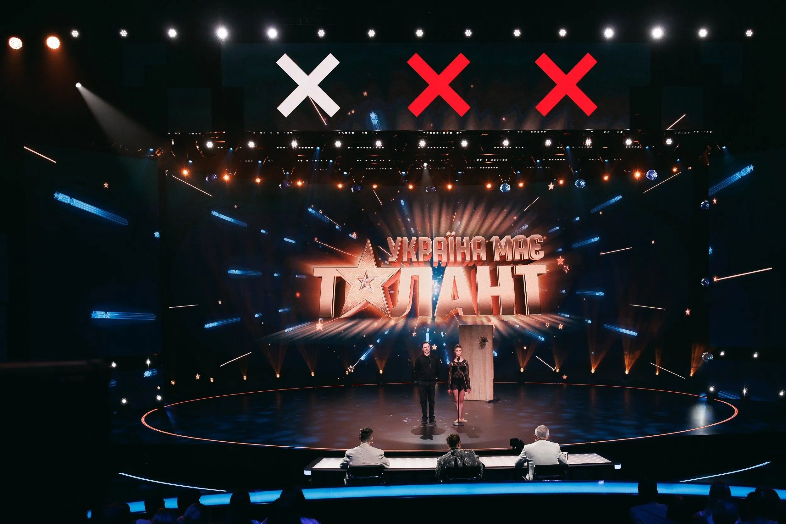 Анастасія Іл’їна та Дмитро Баїн – метання ножів на «Україна має талант» 2026 Фото 8 до: Анастасія Іл’їна та Дмитро Баїн на Україна має талант 2026