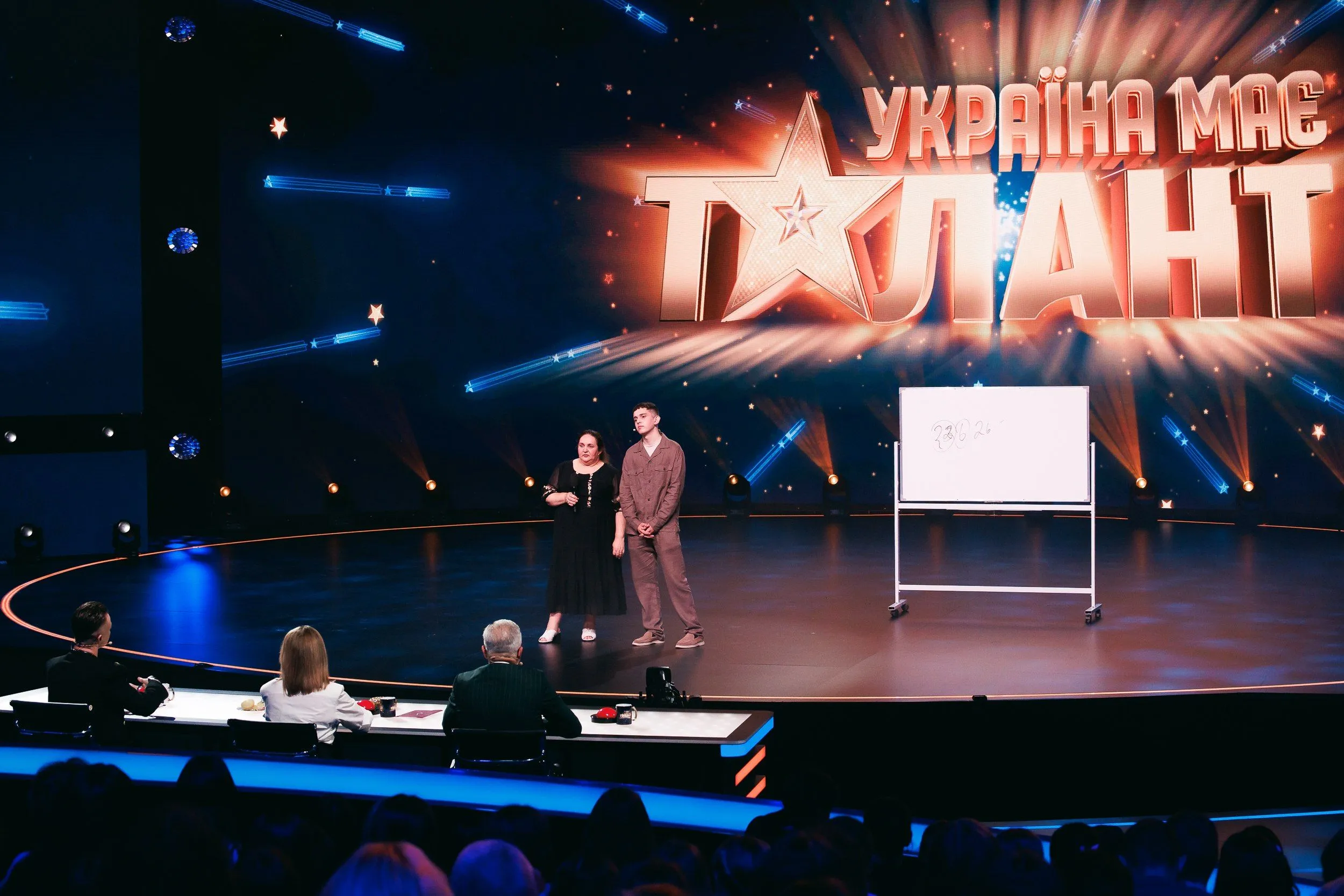 Толя Белаєнко – фокусник на «Україна має талант» 2026 Фото 5 до: Толя Белаєнко на Україна має талант 2026