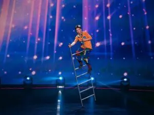 Даниїл Бандура – еквілібристика на драбині на «Україна має талант» 2026 Фото 5 до: Даниїл Бандура на Україна має талант 2026