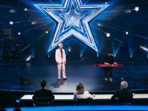 Олексій та Володимир Карпенки – гра на фортепіано та вокал на «Україна має талант» 2026 Фото 1 до: Олексій та Володимир Карпенки на Україна має талант 2026