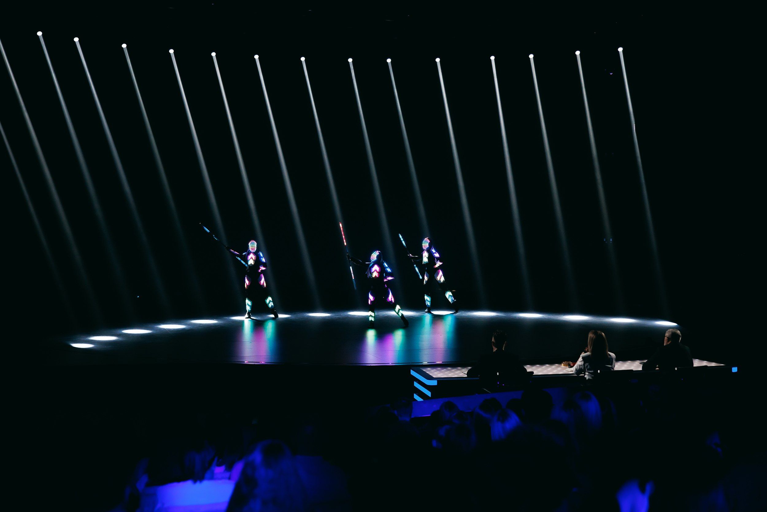 «RESET SHOW» – світлодіодне шоу на «Україна має талант» 2026 Фото 5 до: «RESET SHOW» на Україна має талант 2026