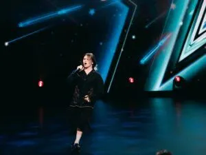 Роман Мельник – вокал на «Україна має талант» 2026 Фото 4 до: Роман Мельник на Україна має талант 2026