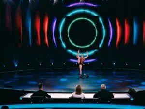 Марія Василенко – еквілібр на гіроскутері на «Україна має талант» 2026 Фото 3 до: Марія Василенко на Україна має талант 2026