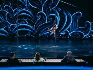 Дарія Пономаренко – номер на пілоні на «Україна має талант» 2026 Фото 11 до: Дарія Пономаренко на Україна має талант 2026